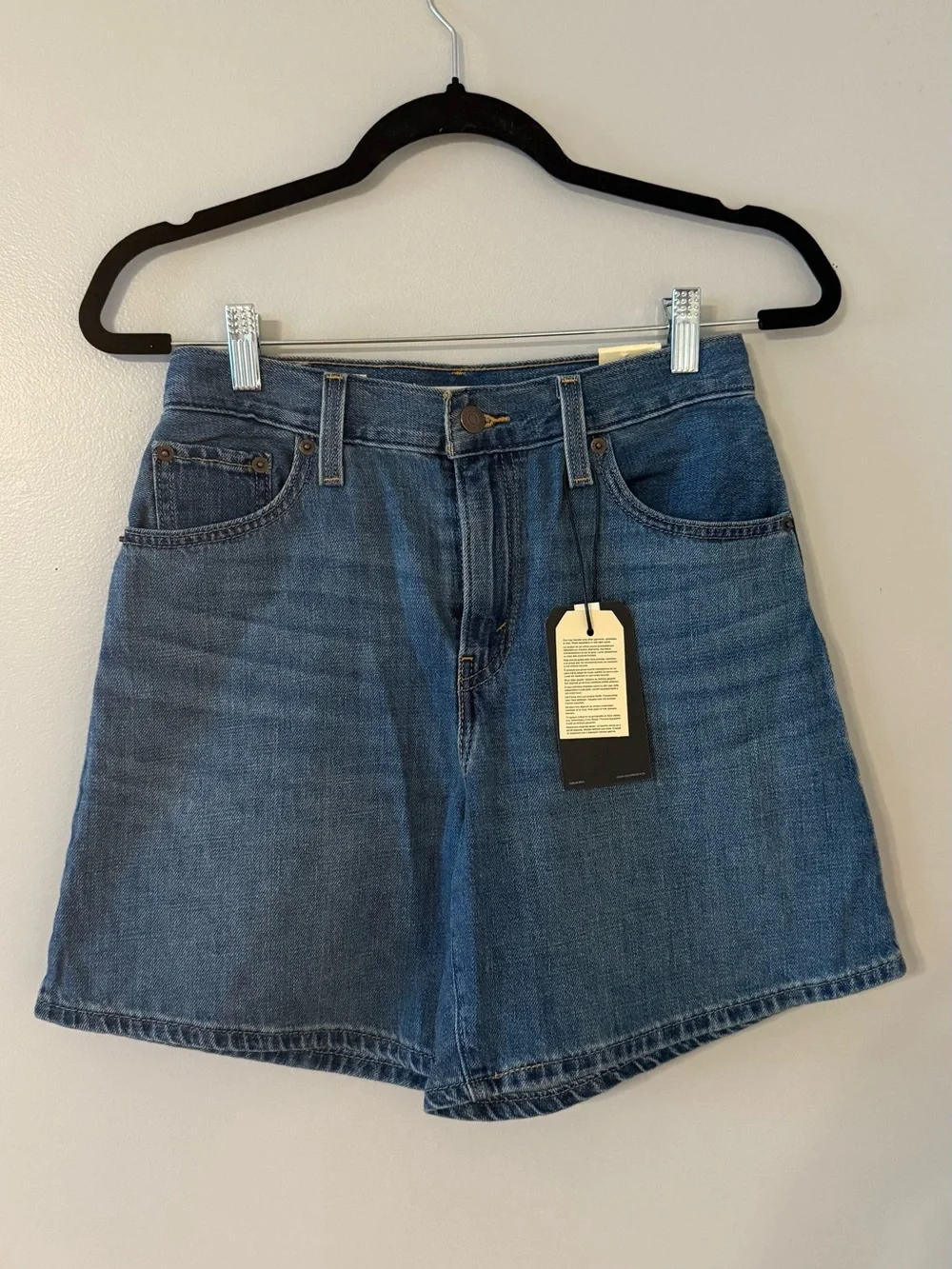 Levi’s High Rise Baggy Shorts Size 25